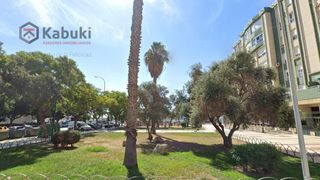 Etagenwohnung  Malaga - cl capulino jauregui. Se ofrece a la venta piso en málaga. ocupado sin justo título. n