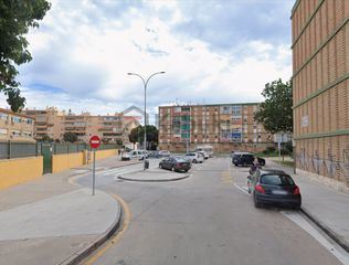 Pis a MALAGA - PZ CESAR ALVAREZ DUMONT