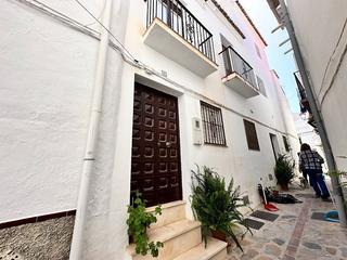 Mas à Árchez. Dorfhaus in archez