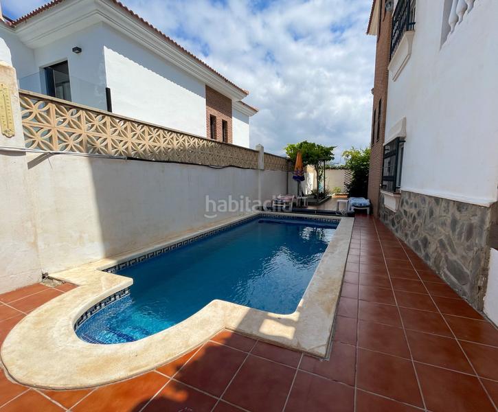 Foto 10db8c67-b478-4d30-bc9b-6ea3095779f6. Casa amb piscina a Urbanización Santa Rosa Torrox