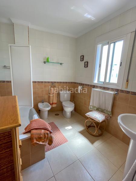 Foto a3703a77-2f3f-4fb2-a387-688844215b3d. Casa amb piscina a Urbanización Santa Rosa Torrox