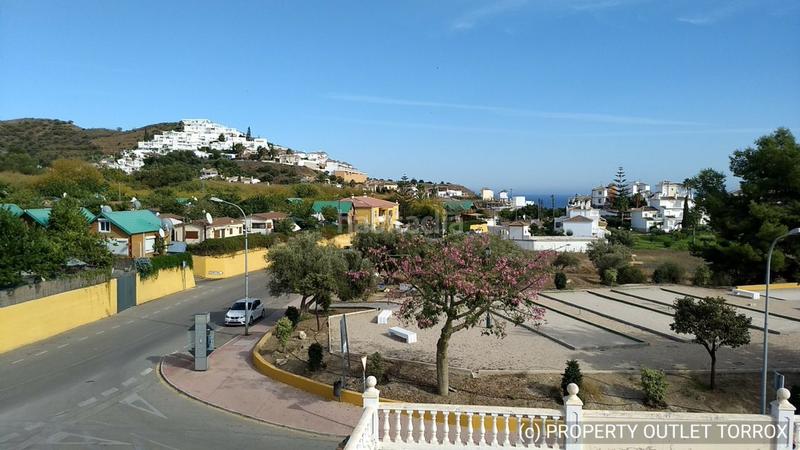 Foto b249670d-f8b7-4cf5-85ce-c335a0f46175. Lloguer local comercial a Torrox park Torrox