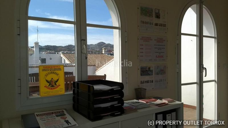 Foto e9d1dd21-de71-45d1-98ff-e3ae920081b4. Location local commercial dans Torrox park Torrox