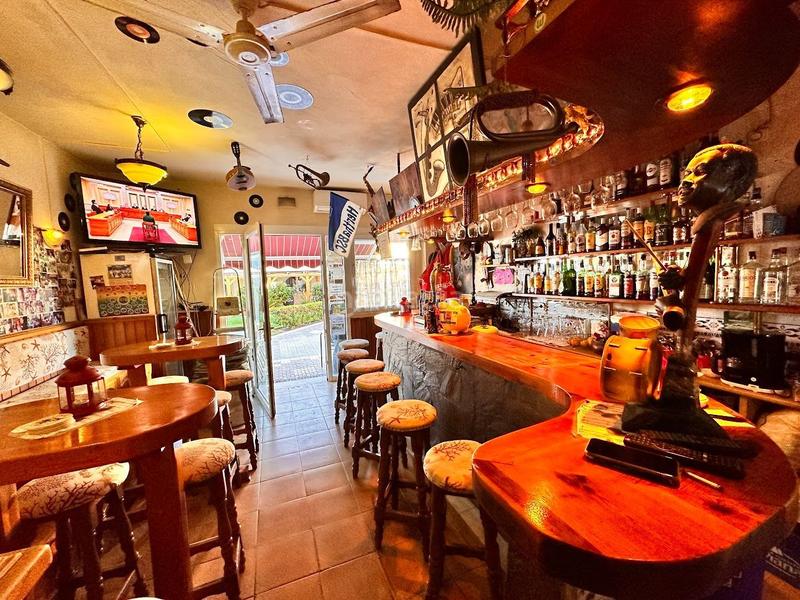 Foto 2f14dfca-6f50-44be-afb1-da7fd2652b9f. Local comercial pub con tradicion en la playa costa en Torrox