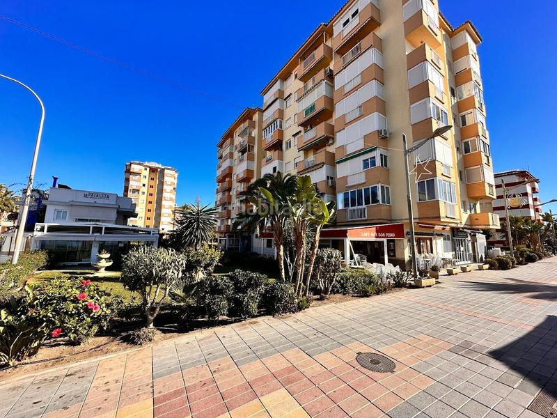 Foto 5147c52a-2e91-46bd-a57d-f21a2d1d1623. Local comercial pub con tradicion en la playa costa en Torrox