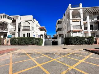 Rent Car parking in Laguna Beach. Garaje cerrado en laguna beach