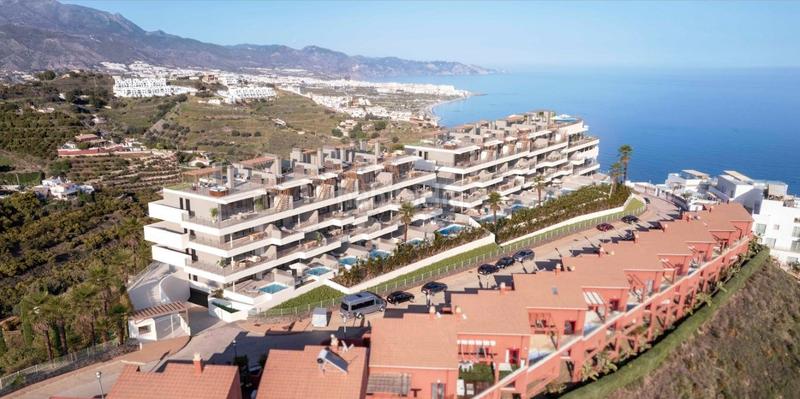 Foto 7f5fc94e-3614-4bdf-8a47-b9f711f8e641. Attico con piscina in El Peñoncillo Torrox