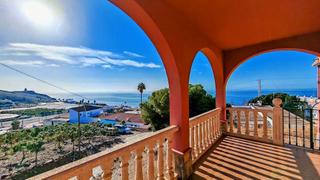 Casa a Lagos. Amplia villa de campo en lagos