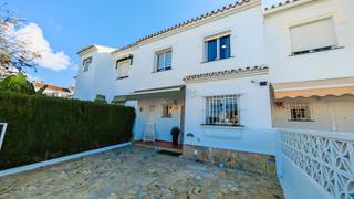 Casa adossada en Torrox Park. Chalet adosado en torrox park