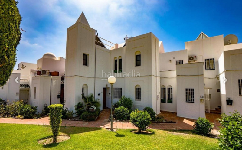 Foto 08f80cc0-bedc-429e-a023-f6f792d9f1f5. Casa adosada adosado en Capistrano Nerja