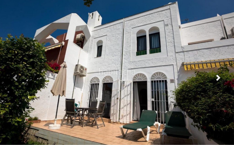 Foto 335cc319-6f0c-4c85-a4a3-e7ace93cd02f. Casa adosada adosado en Capistrano Nerja
