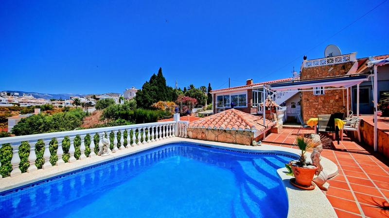 Foto 0c97060c-d65d-4665-9709-91f048c3098c. Casa amb calefacció aparcament piscina a Torrox park Torrox