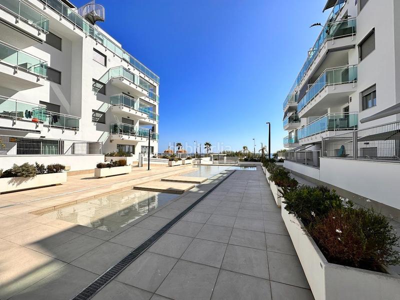 Foto 43d7b4aa-c87c-4900-a651-632986f64d21. Apartament amb calefacció piscina a Laguna Beach Torrox