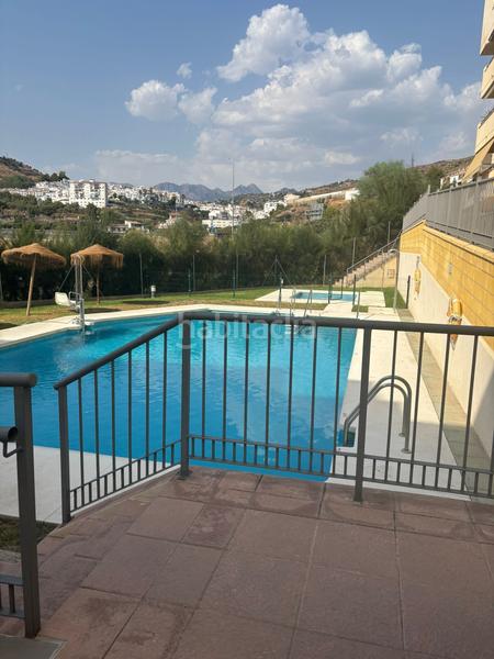 Foto db7eb6d5-7222-4712-adcd-4e231e76924d. Attico con piscina in Torrox pueblo Torrox