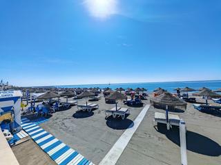 Estudi a Centro Internacional. Estudio en torroxcosta