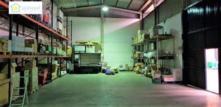 Capannone industriale  Calle tomillo. Nave industrial a la venta en gerena, sevilla, polígono la fonta