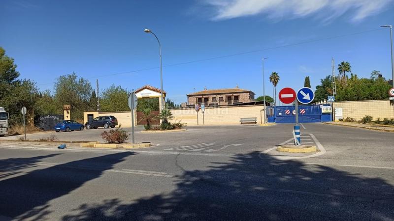 Foto 4079d33c-815b-4c6a-9e9e-ed4eb303841c. Edifici a Mairena del Alcor
