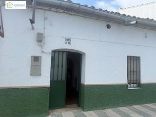 Casa  Cantarranas. Magnifica casa en pleno centro de el ronquillo