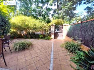 Maison  Calle guillermo jimenez sanchez. Casa en venta en tablada sevilla