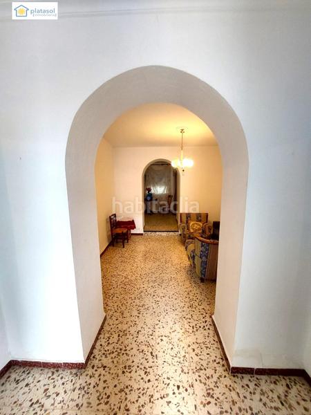 Foto 15ecdb55-6b64-4ee5-a529-a8cc1e4dd7d3. House in Gerena