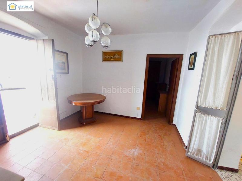 Foto d0e6fcf7-d569-4e20-b305-e0361317cc83. House in Gerena