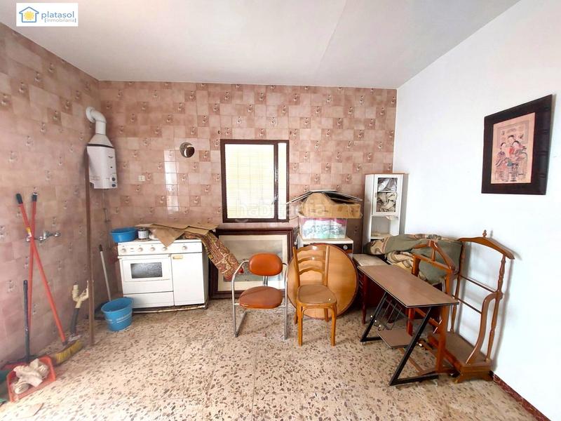 Foto d60b9970-fd3f-44f5-a49a-e4dc3c9e95f1. House in Gerena