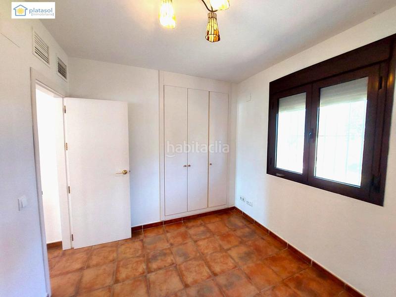 Foto 19a55489-1412-4d3b-8630-2f602eb4b793. Maison jumelée dans Las Pajanosas Guillena