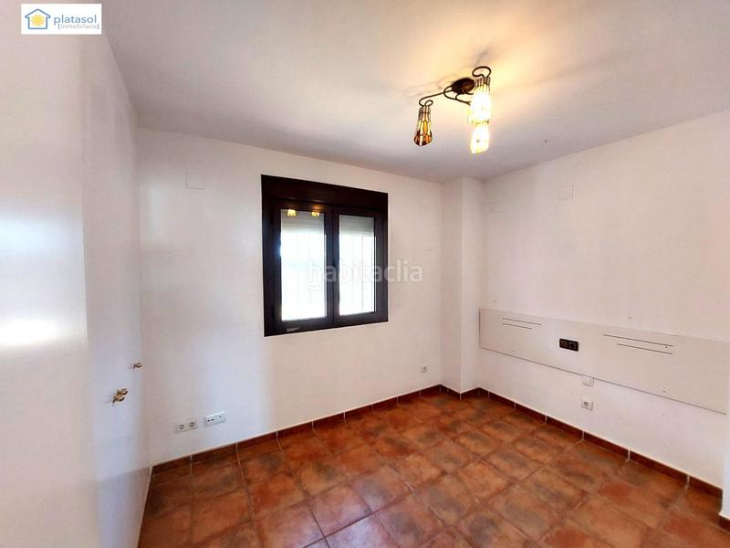 Foto 2f02f40d-29e2-4770-8e13-a2a029917801. Maison jumelée dans Las Pajanosas Guillena