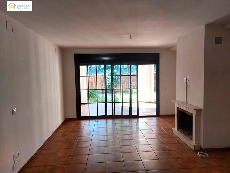 Foto 2f4f12bc-7ea7-4ae1-a5f9-84d36e995c39. Maison jumelée dans Las Pajanosas Guillena