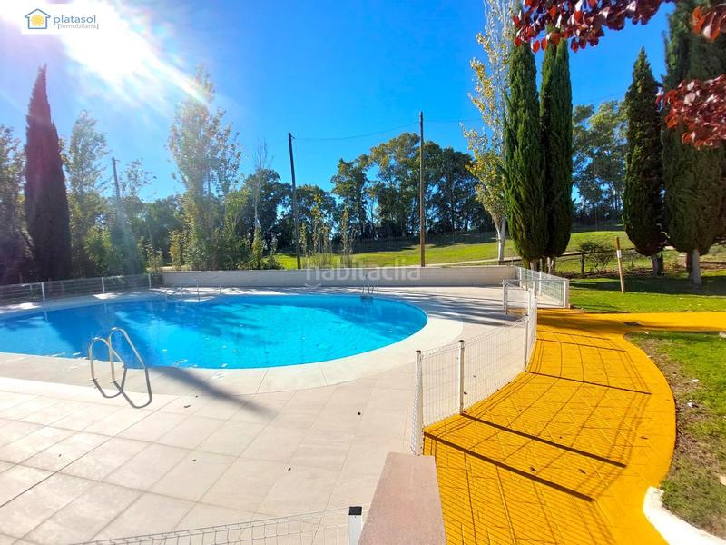 Foto 46046d42-391e-47f2-beb1-7fd81db49dde. Maison jumelée dans Las Pajanosas Guillena