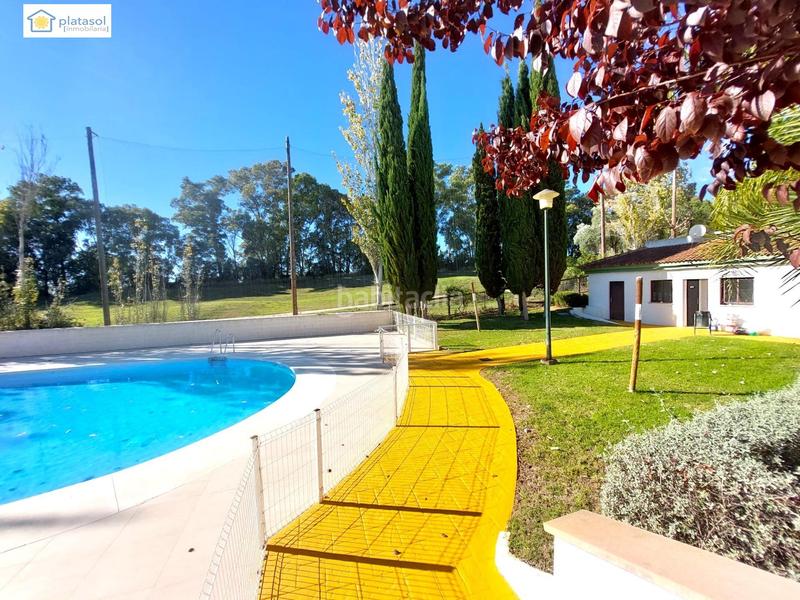 Foto 647b97d7-d324-4bed-9645-7a05a1cd4ce3. Maison jumelée dans Las Pajanosas Guillena