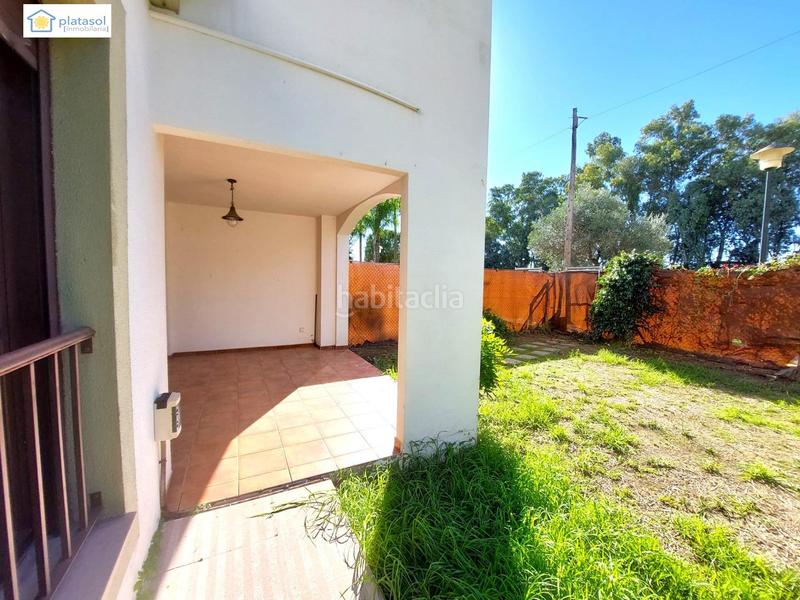 Foto 6d4bbcb6-aa38-4a43-8008-b05656c2cf68. Maison jumelée dans Las Pajanosas Guillena