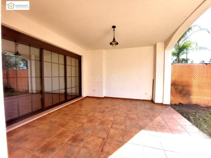 Foto 77205029-bb52-48e2-8b0f-84762b9326ba. Maison jumelée dans Las Pajanosas Guillena