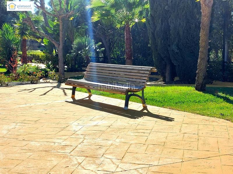 Foto b8923c8b-14ba-43c2-a066-872bfb9dead2. Maison jumelée dans Las Pajanosas Guillena