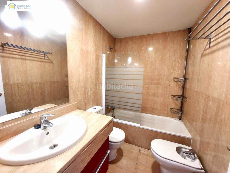 Foto efbb6131-27c3-469f-b36d-b004f6cf6539. Maison jumelée dans Las Pajanosas Guillena