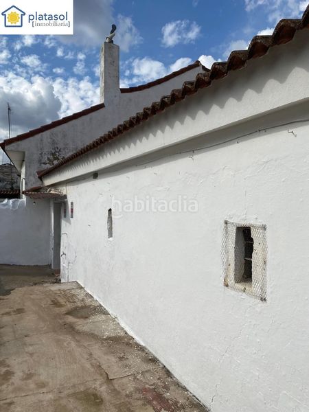 Foto 406a1ffe-3439-45c4-ac81-a280aa23d4fb. Casa amb aparcament a Garrobo (El)