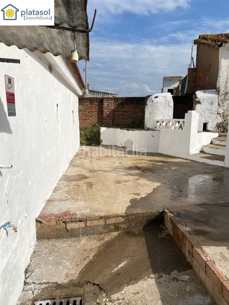 Foto 45758a76-d500-48d4-a776-c20f9998cdc2. Casa amb aparcament a Garrobo (El)