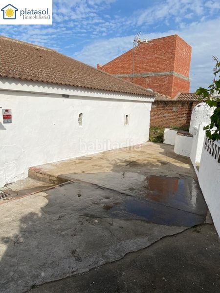 Foto 5063330e-c9c0-4bbe-9642-7afaf91e8ae7. Casa amb aparcament a Garrobo (El)