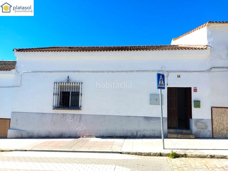 Foto 76797363-d822-4494-8cd8-074c3a3677a4. Casa amb aparcament a Garrobo (El)