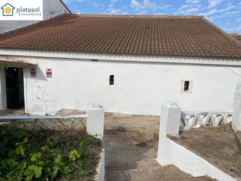 Foto b6c59de9-1129-4e37-8d81-e23d070c0b2f. Casa amb aparcament a Garrobo (El)