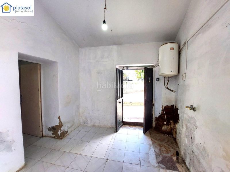 Foto b8c90e93-b5c6-4b8e-9eea-f2ca0bf7a60a. Casa amb aparcament a Garrobo (El)