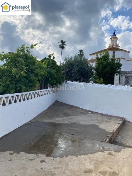 Foto eb8ac414-ae69-41d0-a6d9-150103845725. Casa amb aparcament a Garrobo (El)