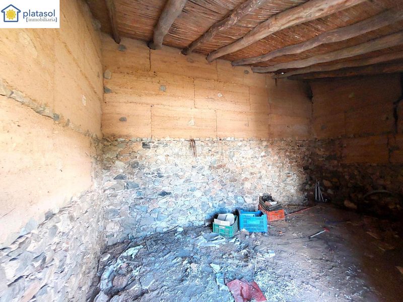 Foto ef84b56e-e8db-443a-9d19-809da53dcde8. Casa amb aparcament a Garrobo (El)