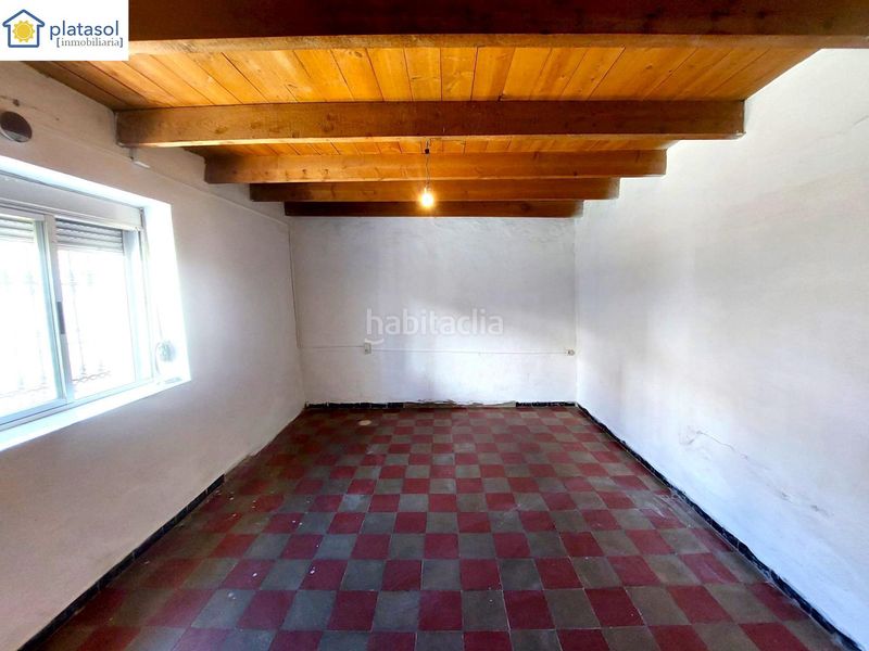 Foto f153c830-8512-4b2d-b7f7-ba9ff755edee. Casa amb aparcament a Garrobo (El)