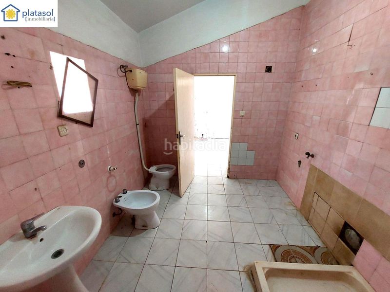 Foto f56d4533-2c25-40d7-8cb5-f53595463e8f. Casa amb aparcament a Garrobo (El)