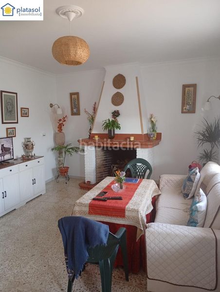 Foto a872e20b-5a31-4a82-8452-f1e227109353. Casa a calle cristobal colon 5 a Madroño (El)