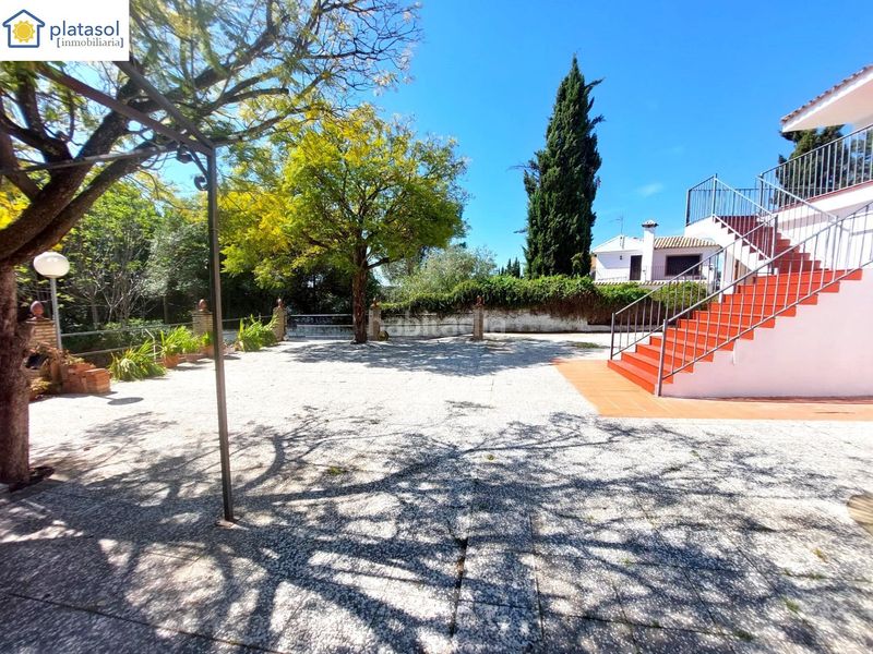 Foto 81a8be4e-9892-46e7-9ed1-8c07f3b903e1. Xalet amb aparcament piscina a Las Pajanosas Guillena