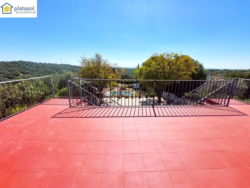 Foto a942387f-66ac-4933-9c66-6534e5ada001. Xalet amb aparcament piscina a Las Pajanosas Guillena
