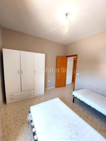 Foto 0b23b624-f1c6-4fe8-a920-f025fe3c8f10. Casa adossada a Aznalcóllar