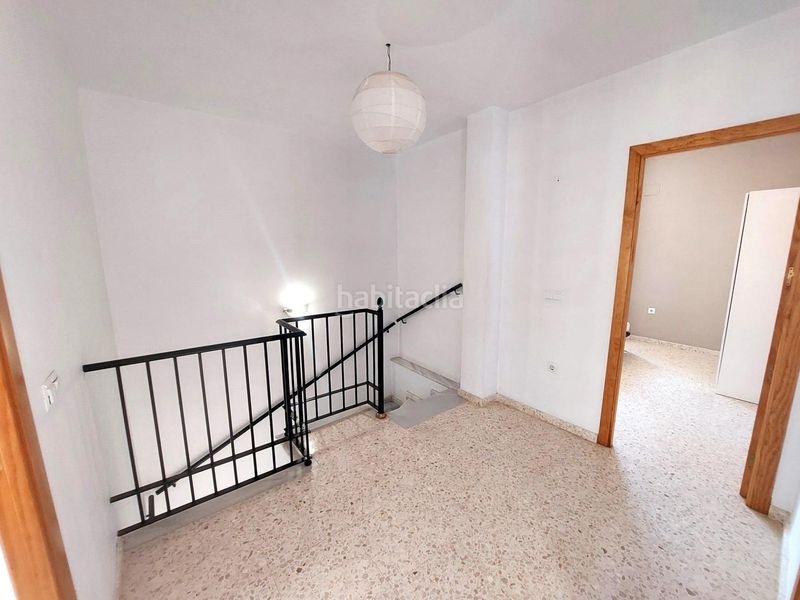 Foto b9fa2d46-9c44-4df2-9955-fac8a75d1e2e. Casa adossada a Aznalcóllar